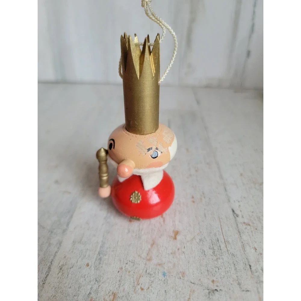 Vintage wooden king AS IS unique ornament Xmas royalty solider home